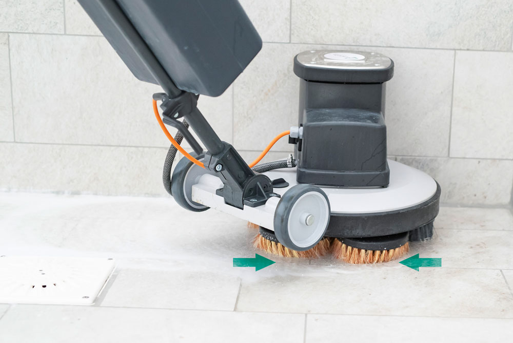 Gmatic Einscheibenmaschine ES420 im Einsatz in einem Schwimmbad