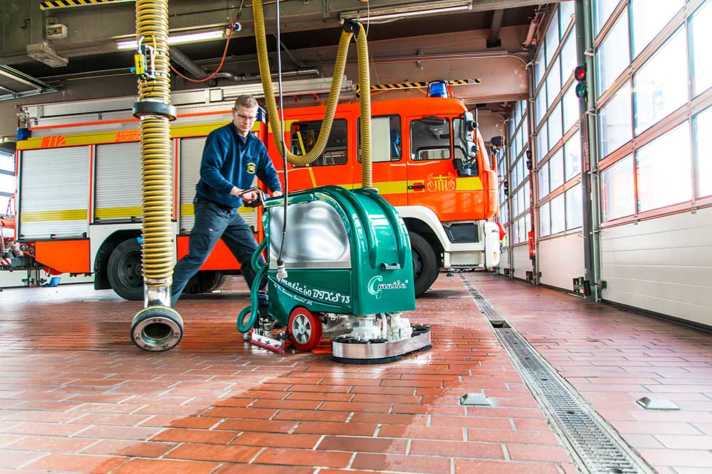 Scheuersaugmaschine Gmatic 60BTXS73 Feuerwehr 2